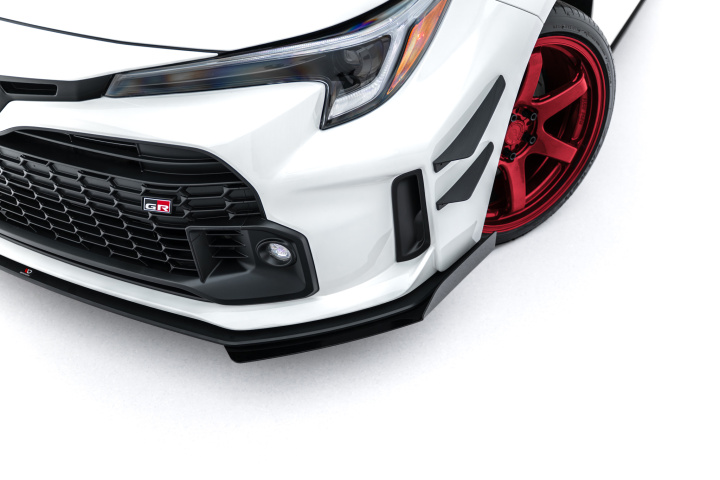 Toyota GR Corolla Mk12 2022-2024 Front Flaps Flaps Maxton Design i gruppen Välj bilmodell / Toyota / GR Corolla 2022+ hos DDESIGN Scandinavia AB (TOCO12GR4CNC-FSF1G)