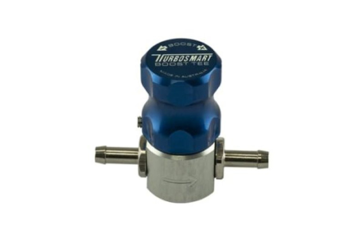 Boost Tee Manuell Laddtrycksregulator Blå Turbosmart i gruppen Välj bilmodell hos DDESIGN Scandinavia AB (TS-0101-1101)