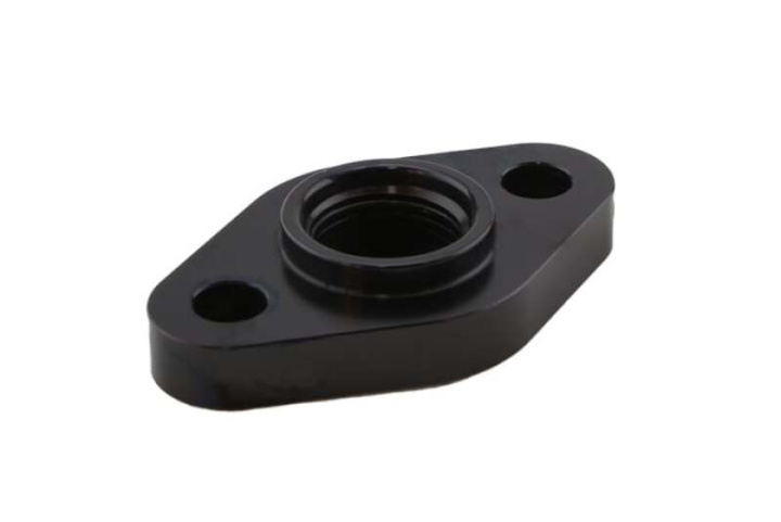 CNC-Fräst Turbo-Oljeretur adapter Med O-Ring I Silikon. 52.4mm Centrumavstånd För Monteringshål Universell Passform För Stort Turboformat. Turbosmart i gruppen Välj bilmodell hos DDESIGN Scandinavia AB (TS-0804-1012)