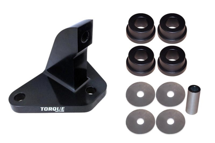 TS-EV8-005 Mitsubishi EVO 7/8/9 2001-2006 Mustache Bar Eliminator Med Urethanebussningar Torque Solution