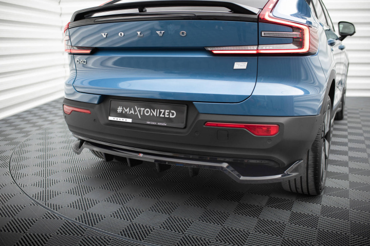 Volvo C40 MK1 2021+ Bakre Splitter / Diffuser Maxton Design i gruppen Välj bilmodell / Volvo / C40 2021+ hos DDESIGN Scandinavia AB (VO-C40-1-RD1G-RD2G)
