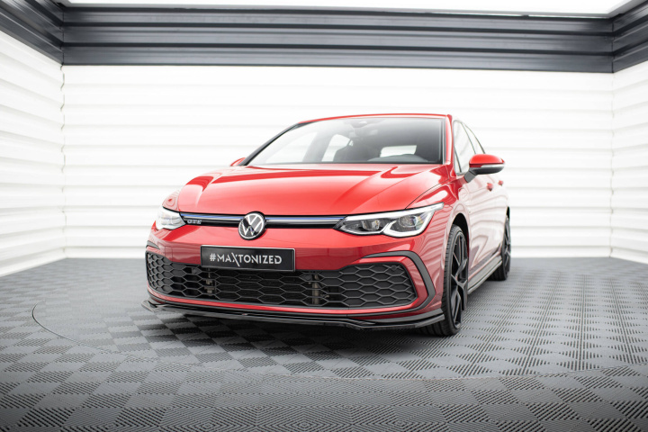 Volkswagen Golf MK8 GTI / R-Line 2020+ Frontläpp / Frontsplitter V.4 Maxton Design i gruppen Välj bilmodell / VW / Golf 8 GTI 19+ hos DDESIGN Scandinavia AB (VW-GO-8-GTI-FD4G)