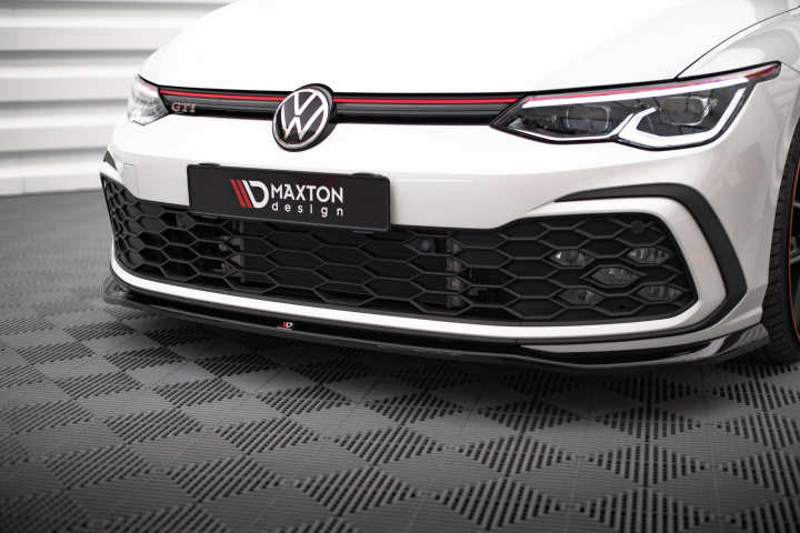 Volkswagen Golf MK8 GTI 2019+ Frontsplitter V.7 Maxton Design i gruppen Välj bilmodell / VW / Golf 8 GTI 19+ hos DDESIGN Scandinavia AB (VW-GO-8-GTI-FD7G)