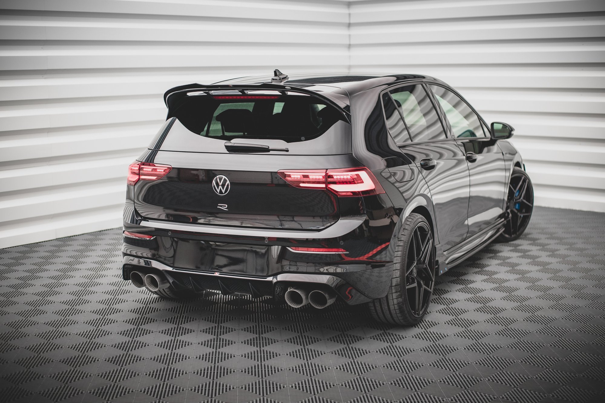 Golf 8 R Diffuser VW Golf 8 R 2020+ Diffuser V.1 Maxton Design | DDESIGN