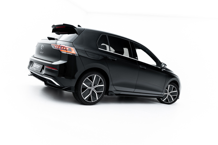 Volkswagen Golf Mk8 Facelift 2024- Sidoextensions Maxton Design i gruppen Välj bilmodell / VW / Golf 8 Standard 19+ hos DDESIGN Scandinavia AB (VW-GO-8F-SD1G)