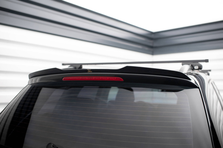 Volkswagen Touareg Mk2 2010-2015 Vingextension V.1 Maxton Design i gruppen Välj bilmodell / VW / Touareg / Styling hos DDESIGN Scandinavia AB (VW-TO-2-CAP1G)