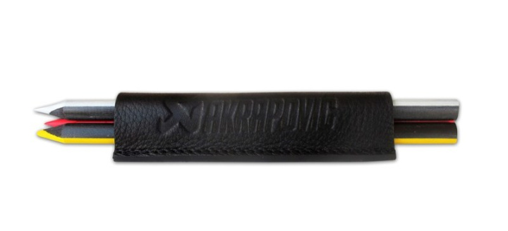 Akrapovic Läder Crayons case - Svart i gruppen Välj bilmodell hos DDESIGN Scandinavia AB (akr800946)