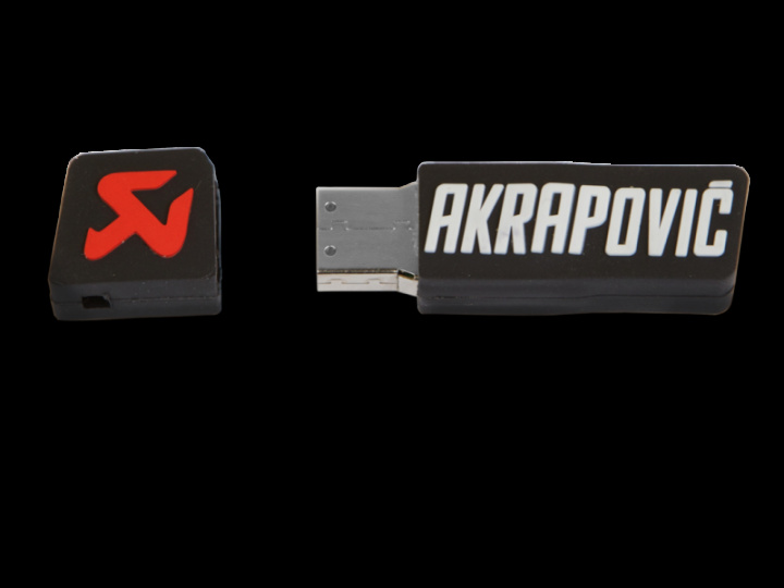 Akrapovic USB Key Rubber 3.0 64GB i gruppen Välj bilmodell hos DDESIGN Scandinavia AB (akr801914)