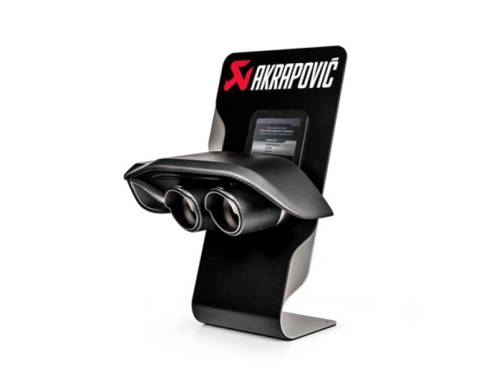 Akrapovic Butiksdisplay Ändrörssats & Carbon Diffuser (Högblank) i gruppen Välj bilmodell hos DDESIGN Scandinavia AB (akrP-CM-CDC-1)