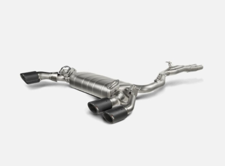 Akrapovic 2022 Cupra Formentor VZ5 Evolution Line Cat Back Avgassystem (Titanium) Med Kolfiberutblås i gruppen Välj bilmodell hos DDESIGN Scandinavia AB (akrS-CU-TI-1H)