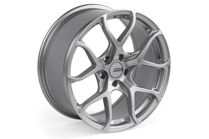 A01 Flow Formed Fälg 18x8.5 5x112 ET45 Navhål 66.5mm Hyper Silver APR i gruppen Välj bilmodell hos DDESIGN Scandinavia AB (aprWHL00015)