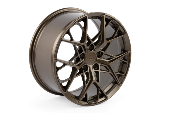 A02 Flow Formed Fälg 18x8.5 5x112 ET45 Navhål 66.5mm Brons APR i gruppen Välj bilmodell hos DDESIGN Scandinavia AB (aprWHL00037)