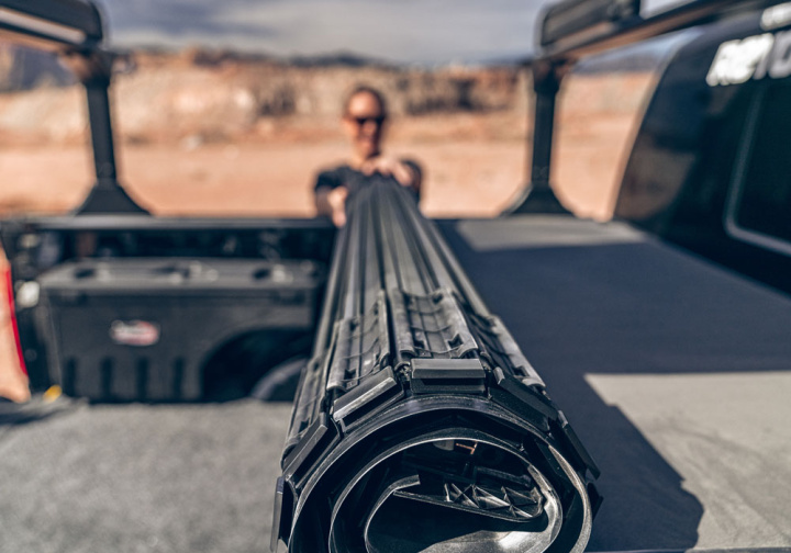 2021-2025 Ford F-150 6\'7\'\' - Revolver X4s Flaklock BAK Industries i gruppen Välj bilmodell / Ford hos DDESIGN Scandinavia AB (bak80337)