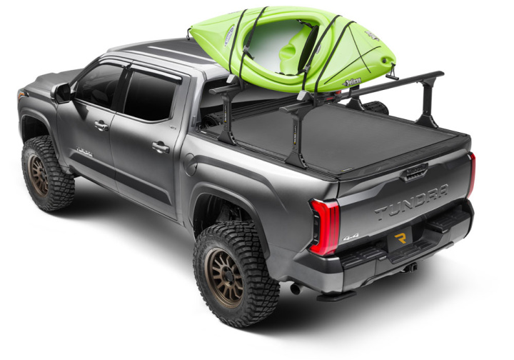 2007-2021 Toyota Tundra 5\'6\'\', Passar ej Deck Rail Sys, Passar ej TrailSpecialEdtnStrgBxs - Revolver X4ts Flaklock BAK Industries i gruppen Välj bilmodell / Toyota hos DDESIGN Scandinavia AB (bak80409RK)