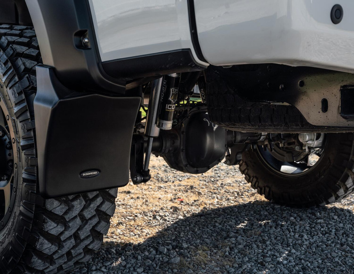 Toyota Tundra 2014–2021 Trail Armor Mud Flaps - Endast för Bushwacker Pocket Style Skärmbreddare Bushwacker i gruppen Välj bilmodell / Toyota / Tundra 14+ / Styling hos DDESIGN Scandinavia AB (busMUD-30040)