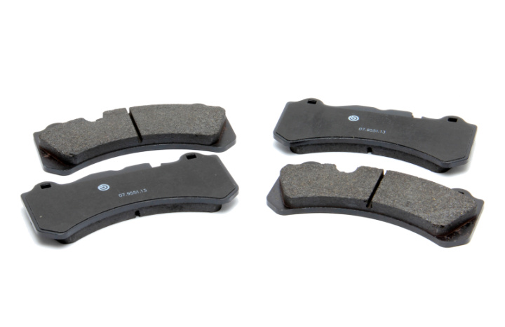 BMW 5-Serien 1995-2004 Ersättningsbromsbelägg Sats Dinan by Brembo i gruppen Välj bilmodell hos DDESIGN Scandinavia AB (dnnD250-0392)
