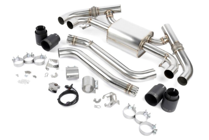 BMW M240i 2022-2026 Axleback Avgassystem Med Spjäll Dinan i gruppen Välj bilmodell hos DDESIGN Scandinavia AB (dnnD660-0098-BLK)