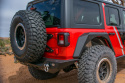2018+ Jeep Wrangler JL Bakmonterat Däckfäste DV8 Offroad