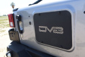 07-18 Jeep Wrangler Emblem / Skylt DV8 Offroad
