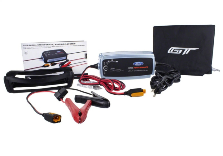 Ford GT Batteriladdarkit - US Ford Racing i gruppen Välj bilmodell / Ford hos DDESIGN Scandinavia AB (frpM-10665-A)