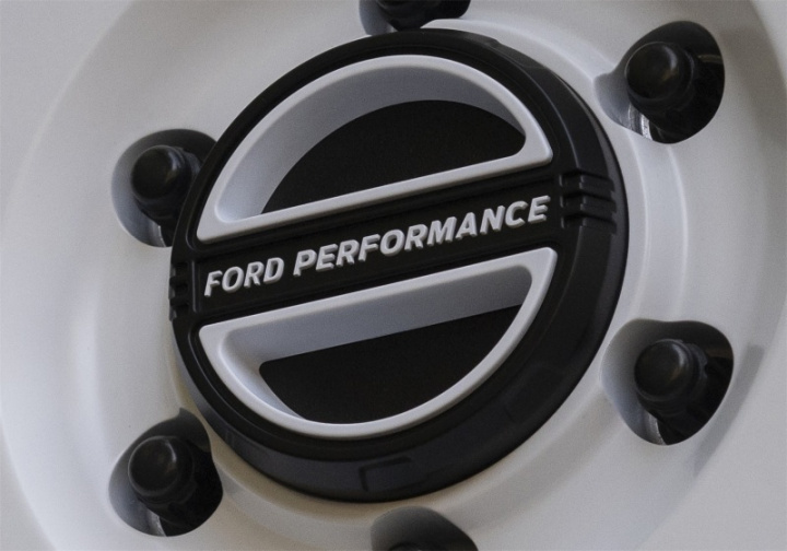 Fpp Method Bronco Centrumkåpa - Oxford White Ford Racing i gruppen Välj bilmodell / Ford hos DDESIGN Scandinavia AB (frpM-1096-FPMW)