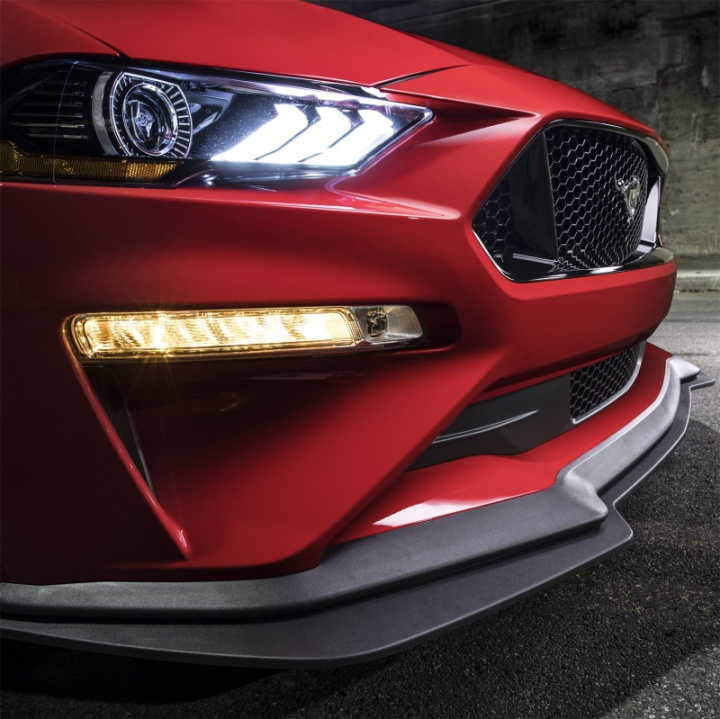 2018-21 Mustang Pp2 Främre Spoiler/Splitter Kit Ford Racing i gruppen Välj bilmodell / Ford hos DDESIGN Scandinavia AB (frpM-16601-MPP)