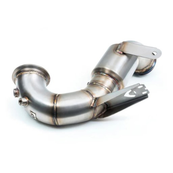 Mercedes-AMG CLA 45 S Downpipe De-Cat/Sportkatalysator Cobra Sport i gruppen Välj bilmodell / Mercedes Benz / CLA-Class 19+ (C118) hos DDESIGN Scandinavia AB (var-cobra-ME48)